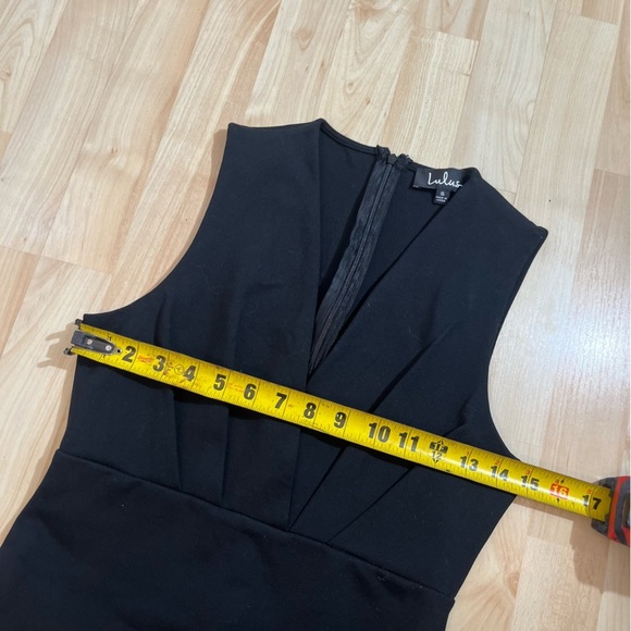 Lulu's Womens Black Cocktail Hour Black Wrap Dress Size Small - Picture 4 of 7